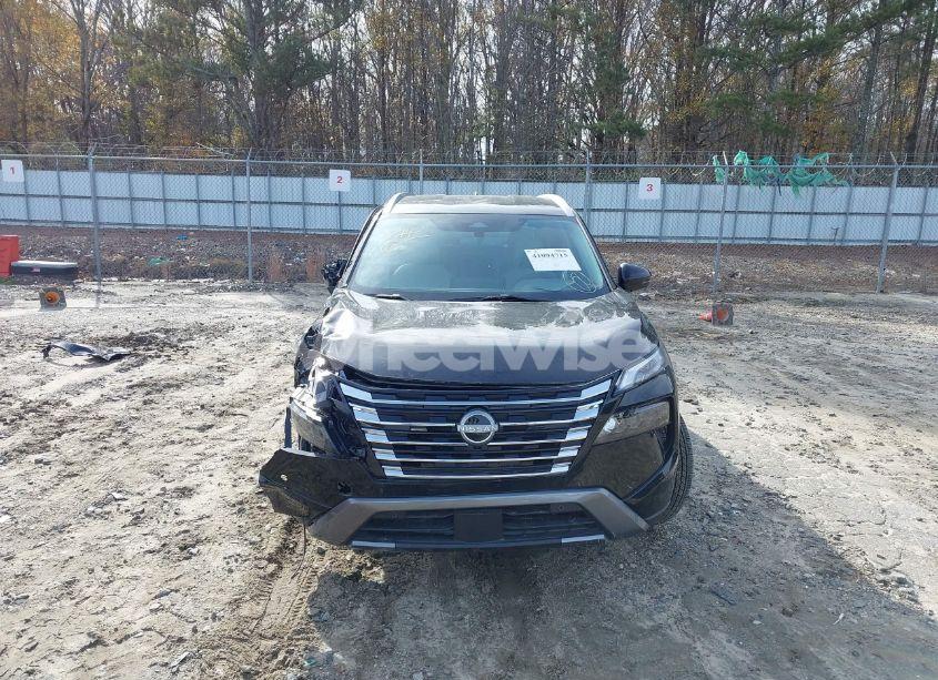 Photo 12 of 2024 Nissan Rogue SL FWD (VIN 5N1BT3CA6RC738625)