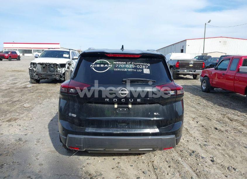 Photo 16 of 2024 Nissan Rogue SL FWD (VIN 5N1BT3CA6RC738625)