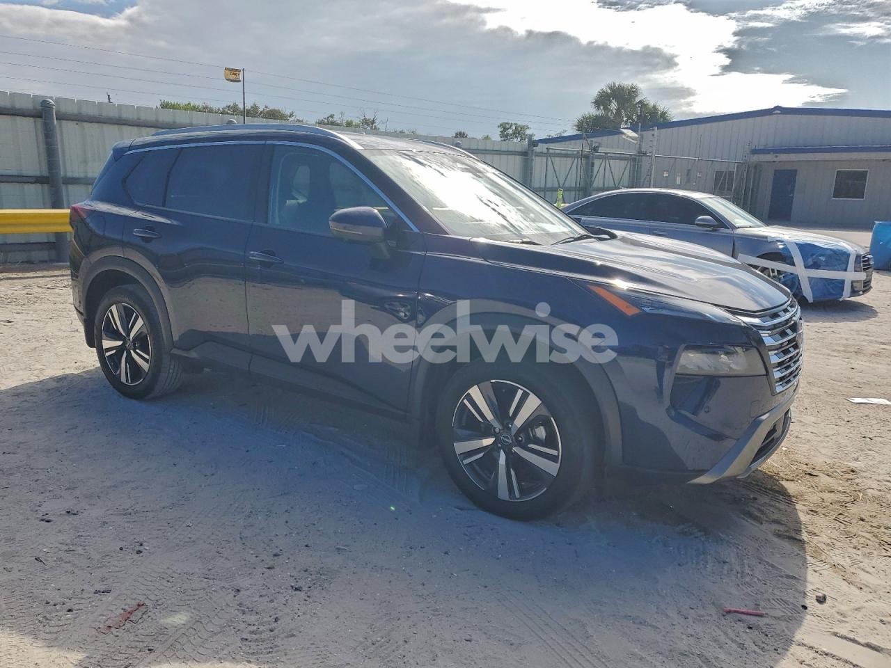 Photo 4 of 2024 NISSAN ROGUE SL (VIN 5N1BT3CA7RC729075)