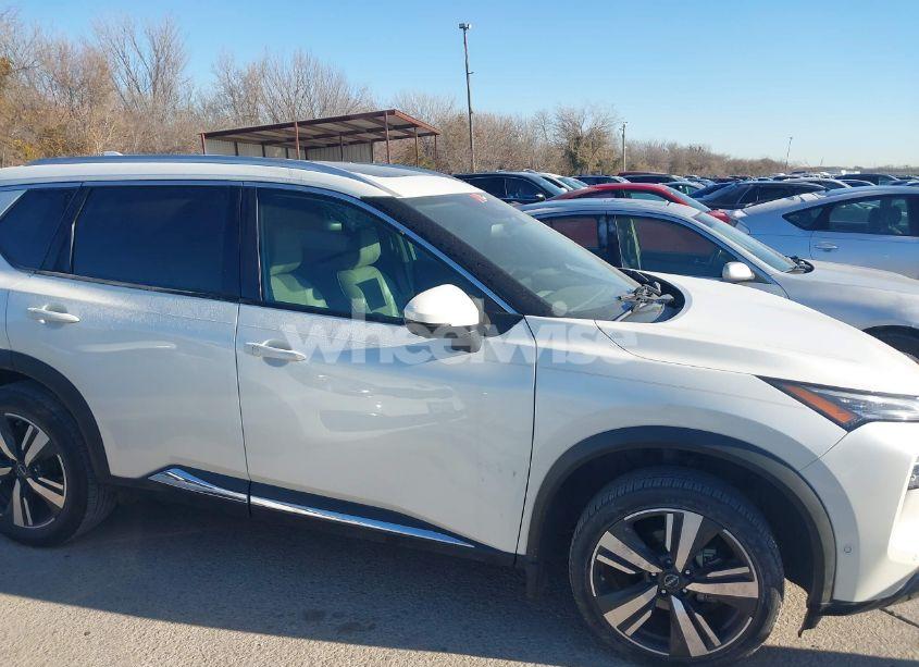 Photo 13 of 2022 Nissan Rogue SL FWD (VIN 5N1BT3CA8NC724865)