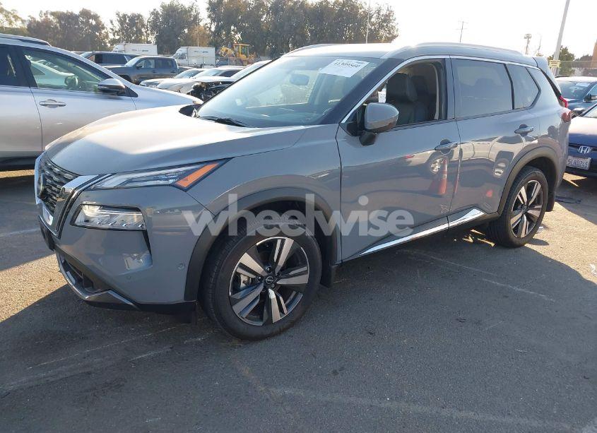 Photo 2 of 2023 Nissan Rogue SL FWD (VIN 5N1BT3CA8PC913230)