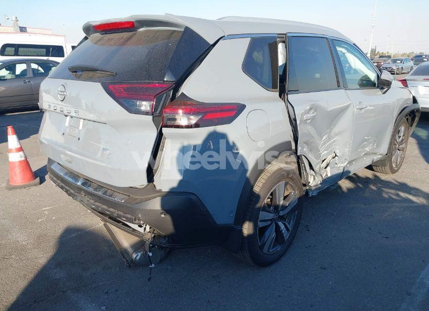Photo 4 of 2023 Nissan Rogue SL FWD (VIN 5N1BT3CA8PC913230)