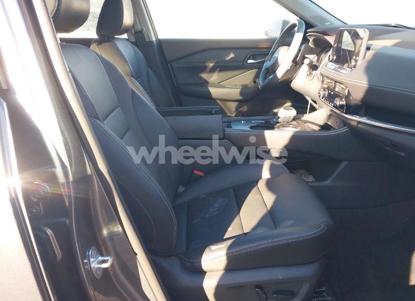 Photo 5 of 2023 Nissan Rogue SL FWD (VIN 5N1BT3CAXPC691144)