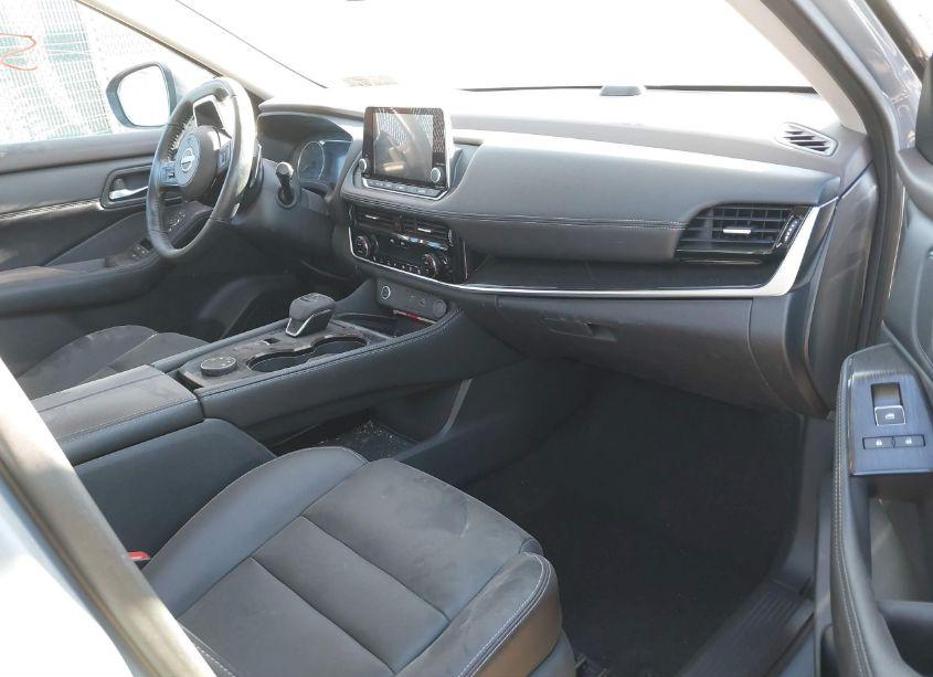 Photo 5 of 2022 Nissan Rogue SL INTELLIGENT AWD (VIN 5N1BT3CB3NC678290)