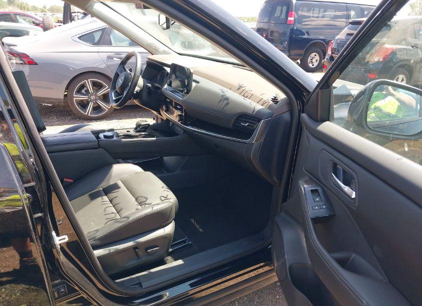 Photo 5 of 2023 Nissan Rogue SL INTELLIGENT AWD (VIN 5N1BT3CB3PC791840)