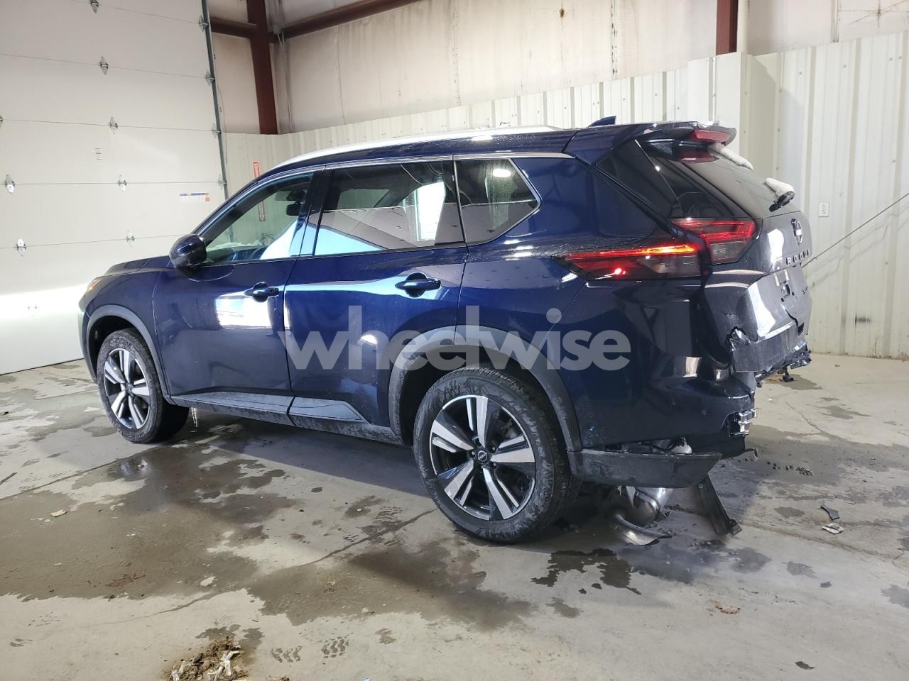 Photo 2 of 2026 NISSAN ROGUE SL (VIN 5N1BT3CB5TC691460)