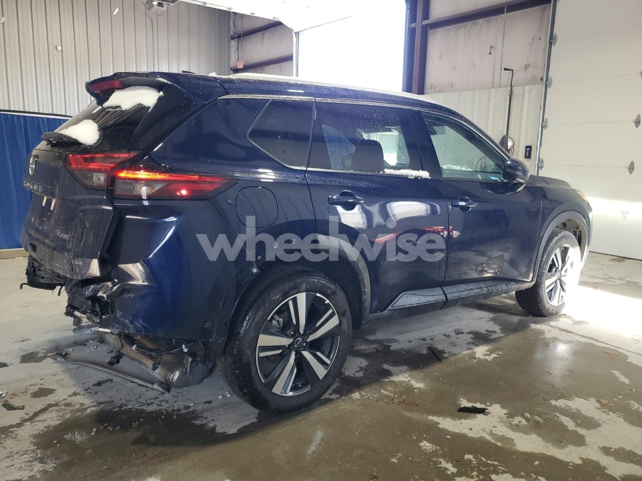 Photo 3 of 2026 NISSAN ROGUE SL (VIN 5N1BT3CB5TC691460)