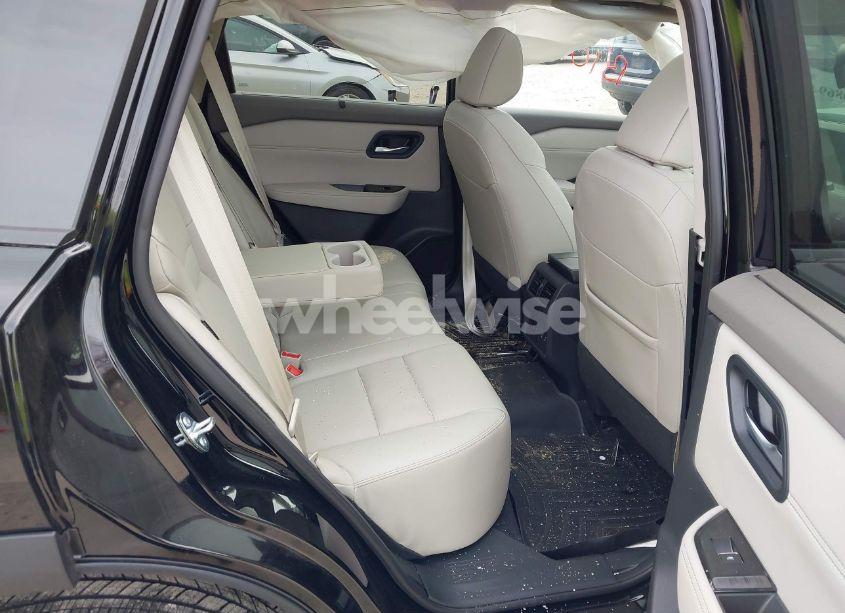 Photo 8 of 2024 Nissan Rogue SL INTELLIGENT AWD (VIN 5N1BT3CB7RC744894)