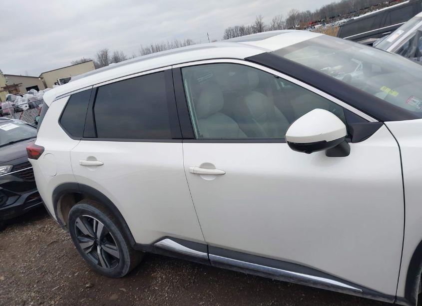 Photo 13 of 2023 Nissan Rogue SL INTELLIGENT AWD (VIN 5N1BT3CB9PC803070)