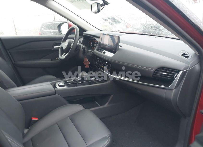 Photo 5 of 2024 Nissan Rogue SL INTELLIGENT AWD (VIN 5N1BT3CB9RC736196)