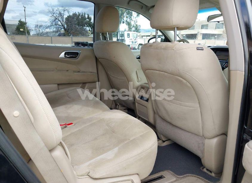 Photo 8 of 2014 Nissan Pathfinder HYBRID SV (VIN 5N1CR2MM4EC646820)