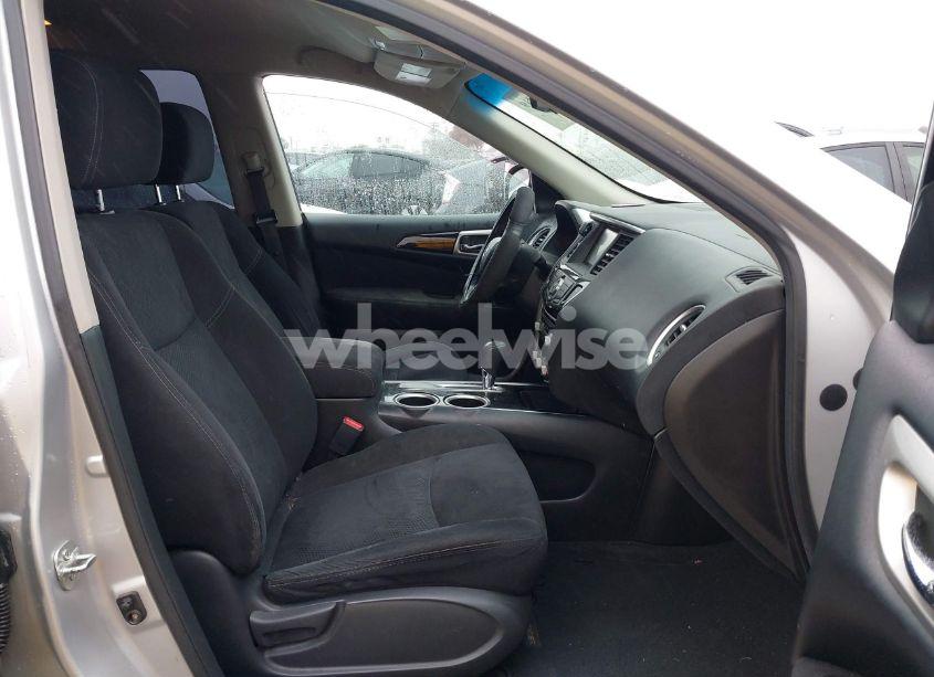 Photo 5 of 2014 Nissan Pathfinder HYBRID SV (VIN 5N1CR2MNXEC659211)