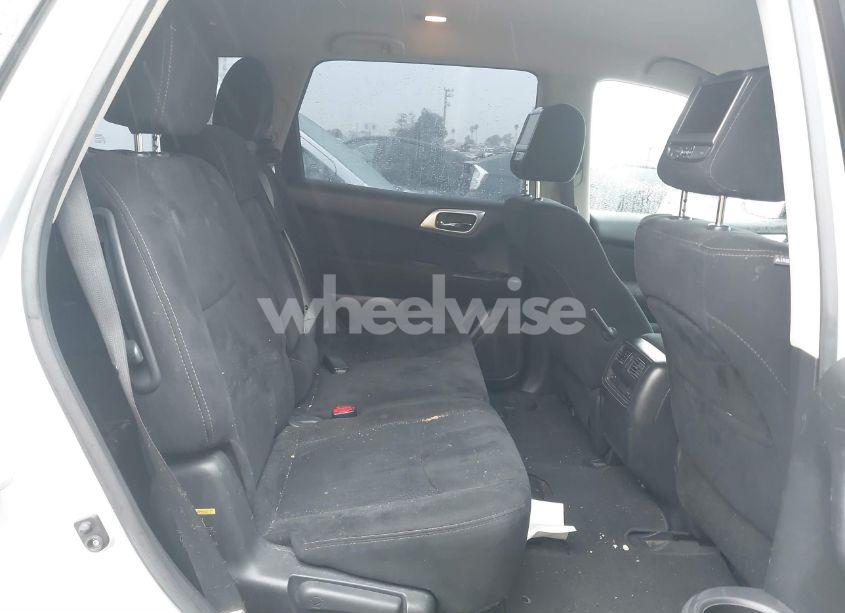 Photo 8 of 2014 Nissan Pathfinder HYBRID SV (VIN 5N1CR2MNXEC659211)