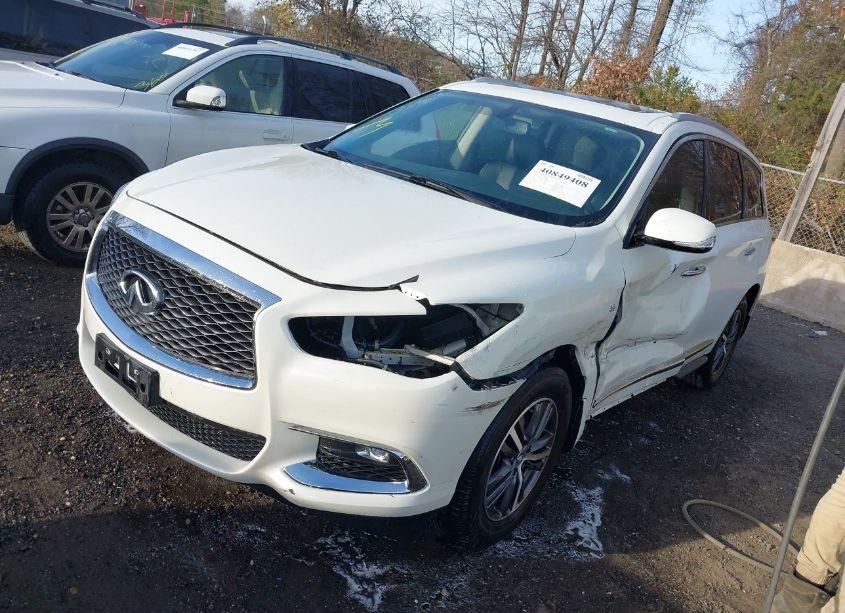 Photo 2 of 2018 Infiniti Qx60 (VIN 5N1DL0MM1JC526221)