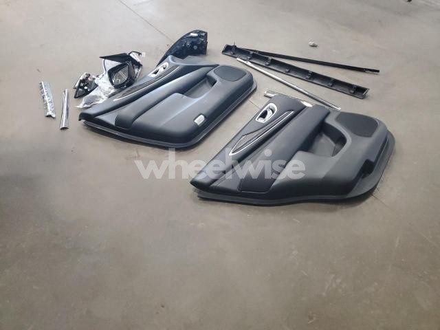 Photo 4 of 2020 INFINITI QX60 LUXE (VIN 5N1DL0MM5LC547107)