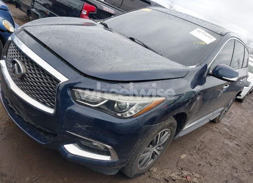 Photo 2 of 2018 Infiniti Qx60 (VIN 5N1DL0MM7JC521105)