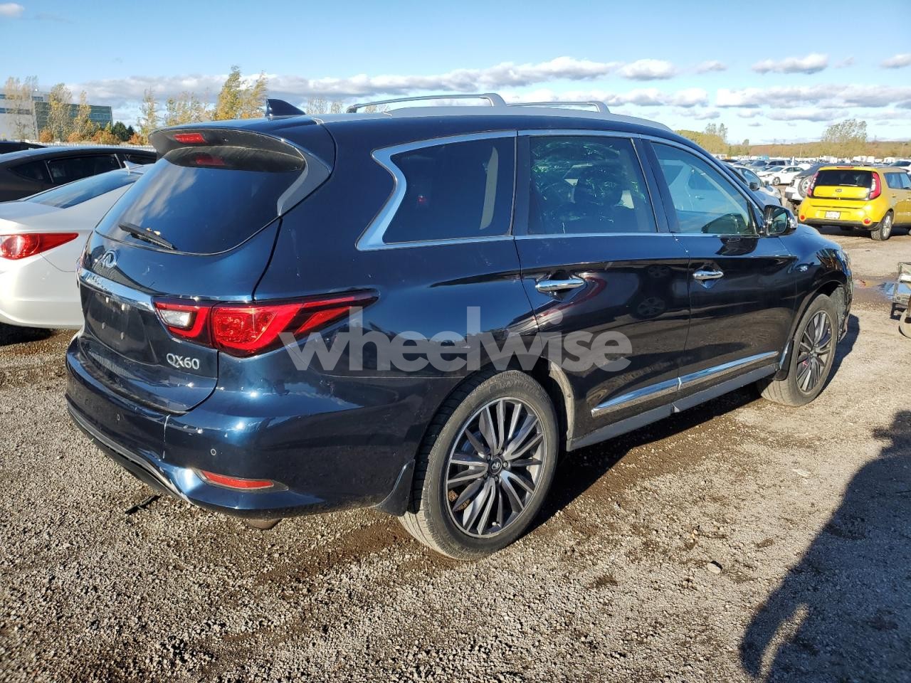 Photo 3 of 2020 INFINITI QX60 LUXE (VIN 5N1DL0MMXKC500346)