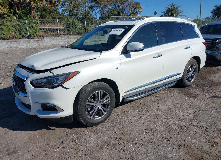 Photo 2 of 2018 Infiniti Qx60 (VIN 5N1DL0MN0JC503974)