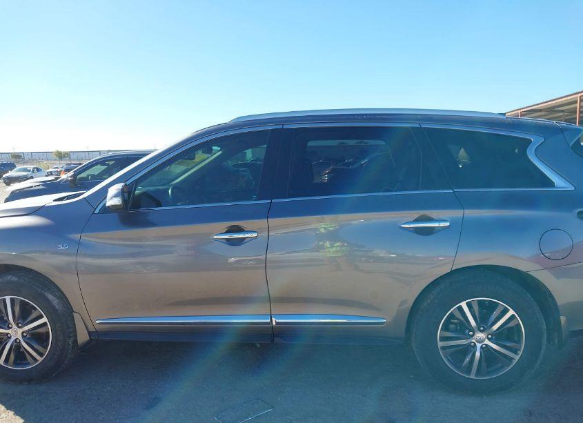 Photo 15 of 2017 Infiniti Qx60 (VIN 5N1DL0MN7HC546346)