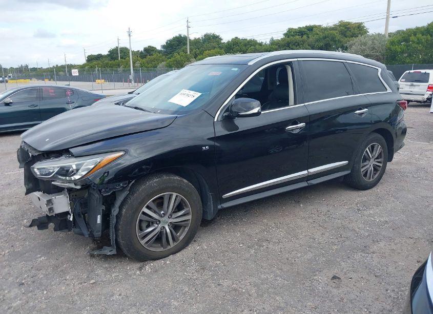 Photo 2 of 2020 Infiniti Qx60 LUXE (VIN 5N1DL0MN7LC510049)