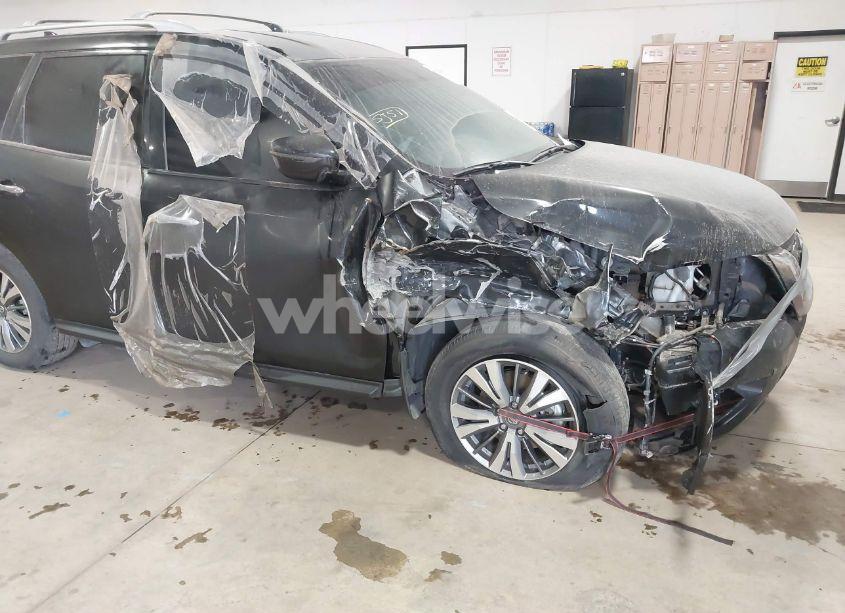 Photo 6 of 2020 Nissan Pathfinder S 4WD (VIN 5N1DR2AM0LC619748)