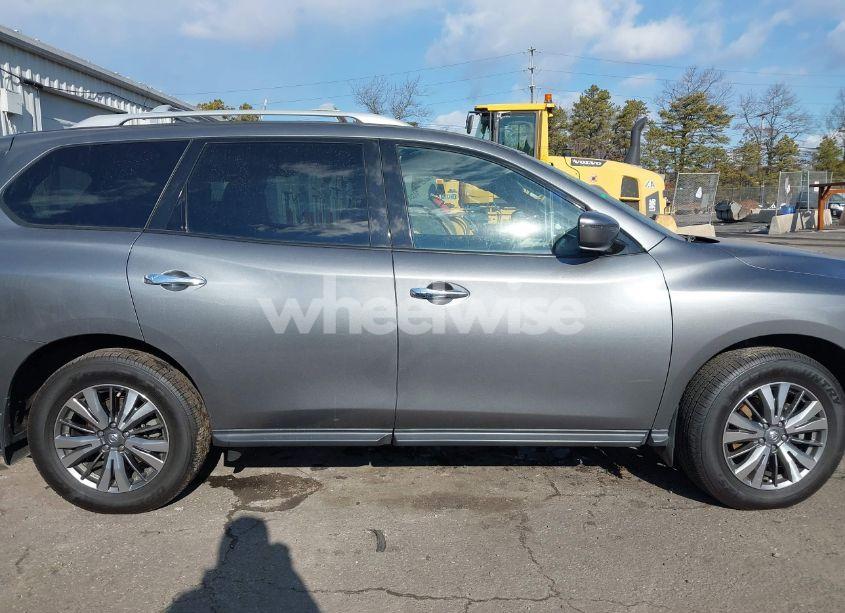 Photo 14 of 2020 Nissan Pathfinder S 4WD (VIN 5N1DR2AM0LC621774)