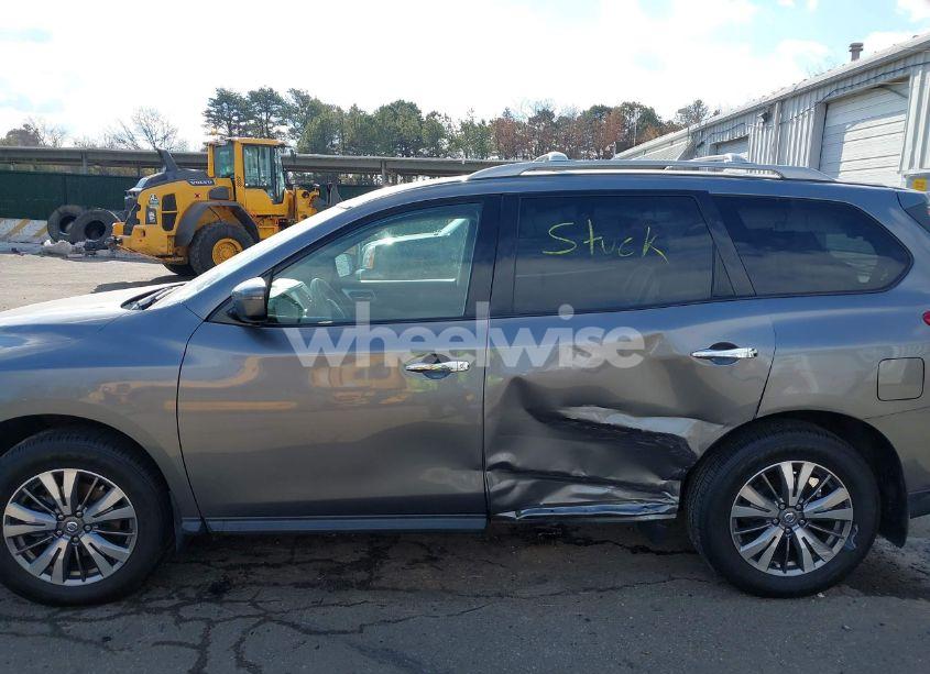 Photo 15 of 2020 Nissan Pathfinder S 4WD (VIN 5N1DR2AM0LC621774)