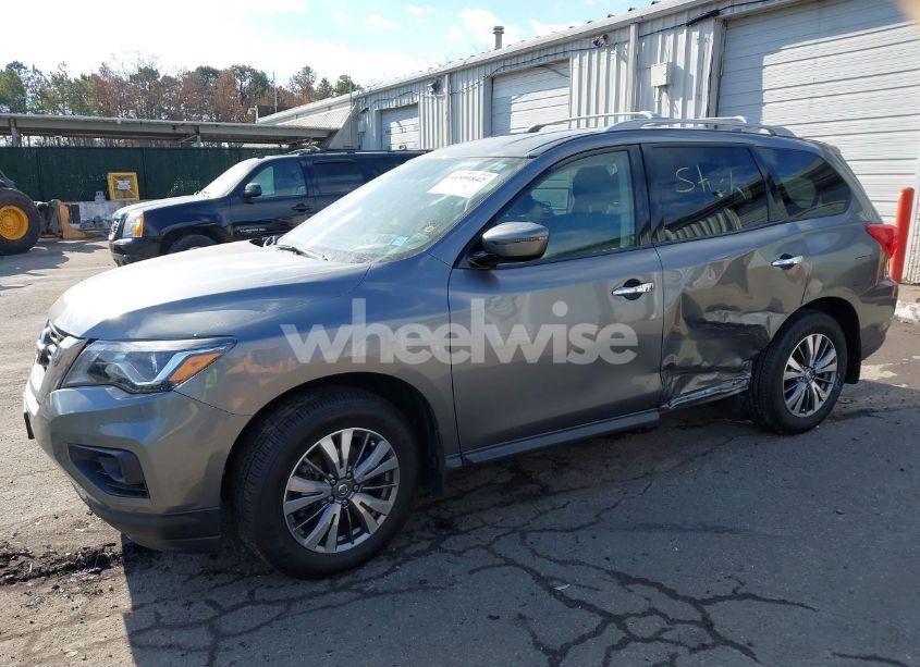 Photo 2 of 2020 Nissan Pathfinder S 4WD (VIN 5N1DR2AM0LC621774)