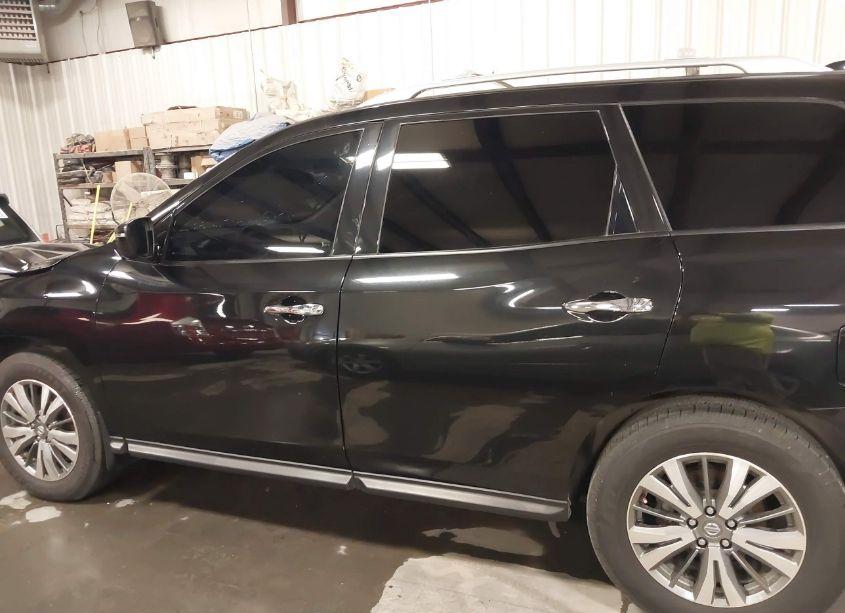 Photo 15 of 2020 Nissan Pathfinder S 4WD (VIN 5N1DR2AM2LC586025)