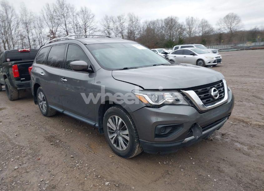 2020 Nissan Pathfinder S 4WD (VIN 5N1DR2AM2LC610758) main photo