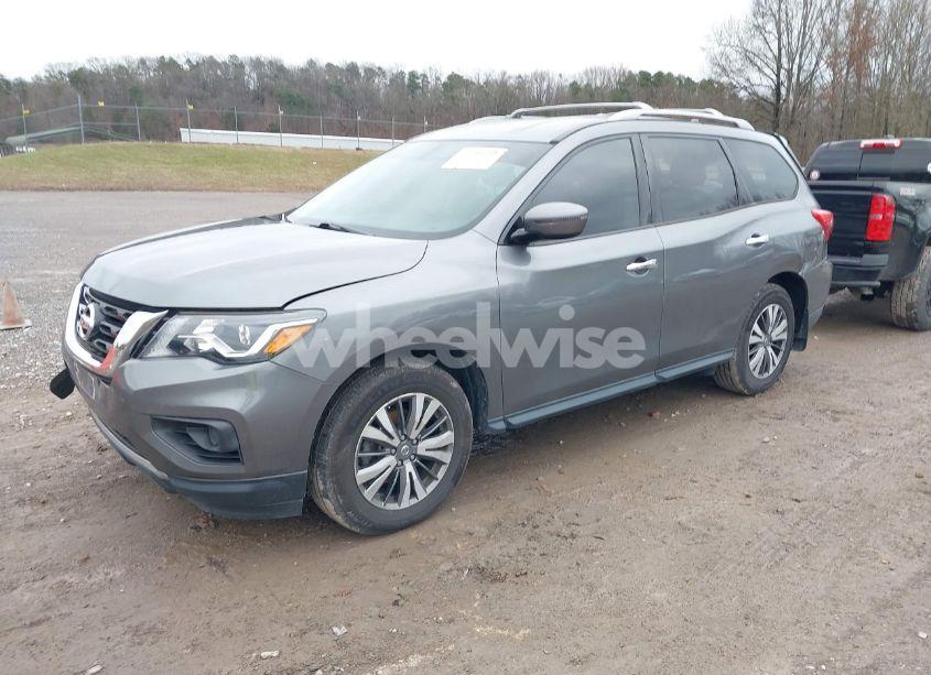 Photo 2 of 2020 Nissan Pathfinder S 4WD (VIN 5N1DR2AM2LC610758)