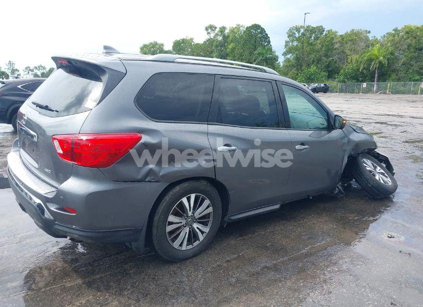 Photo 4 of 2020 Nissan Pathfinder S 4WD (VIN 5N1DR2AM9LC640999)