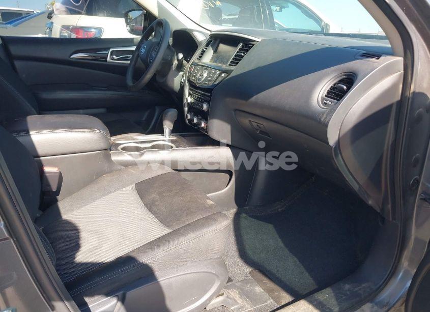 Photo 5 of 2020 Nissan Pathfinder S 2WD (VIN 5N1DR2AN5LC643553)