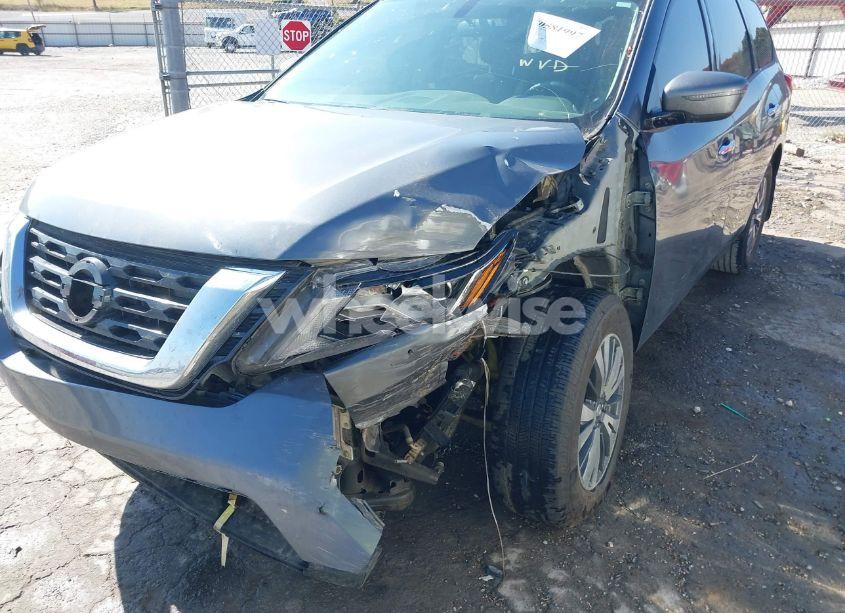 Photo 6 of 2020 Nissan Pathfinder S 2WD (VIN 5N1DR2AN5LC643553)