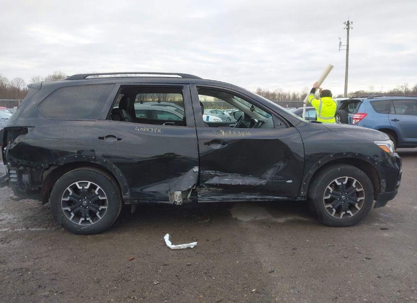 Photo 14 of 2020 Nissan Pathfinder SV 4WD (VIN 5N1DR2BM9LC642640)