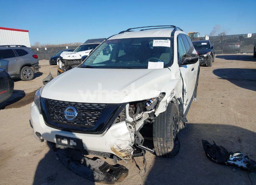 Photo 2 of 2020 Nissan Pathfinder SV 2WD (VIN 5N1DR2BN0LC621989)