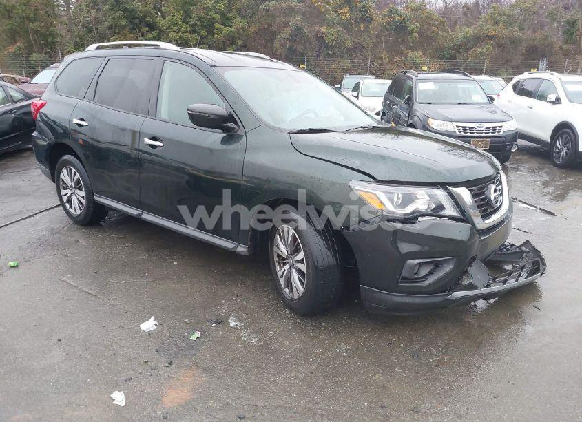 2020 Nissan Pathfinder SV 2WD (VIN 5N1DR2BN1LC591501) main photo