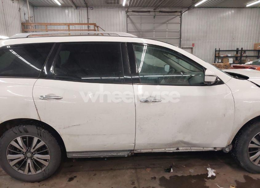 Photo 14 of 2020 Nissan Pathfinder SL 4WD (VIN 5N1DR2CM3LC596348)