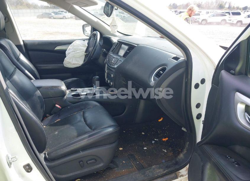 Photo 5 of 2020 Nissan Pathfinder SL 4WD (VIN 5N1DR2CM5LC581172)