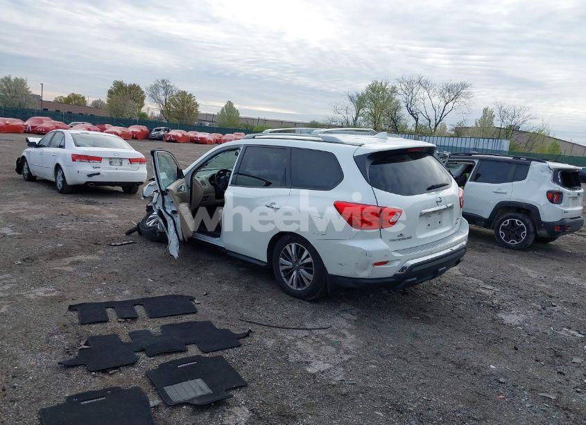 Photo 3 of 2020 Nissan Pathfinder SL 4WD (VIN 5N1DR2CMXLC623741)