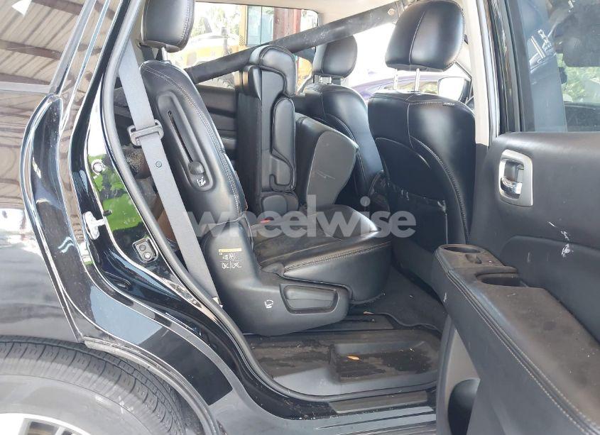 Photo 8 of 2017 Nissan Pathfinder SL (VIN 5N1DR2MM0HC650422)