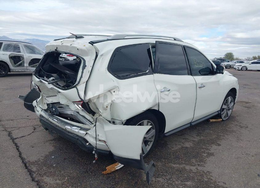 Photo 4 of 2017 Nissan Pathfinder SL (VIN 5N1DR2MM0HC658973)