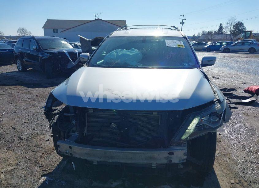 Photo 12 of 2017 Nissan Pathfinder SV (VIN 5N1DR2MM0HC913833)