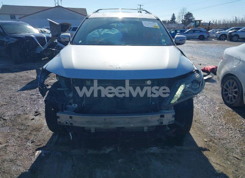 Photo 6 of 2017 Nissan Pathfinder SV (VIN 5N1DR2MM0HC913833)