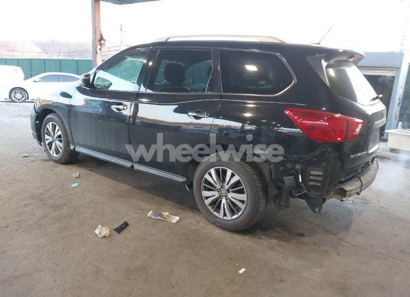 Photo 3 of 2018 Nissan Pathfinder SL (VIN 5N1DR2MM0JC624313)