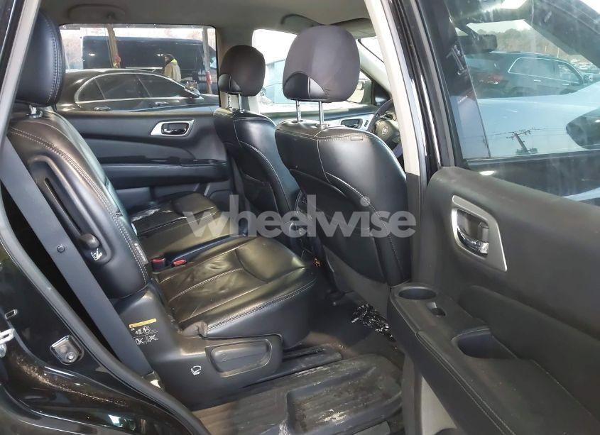 Photo 8 of 2018 Nissan Pathfinder SL (VIN 5N1DR2MM0JC624313)