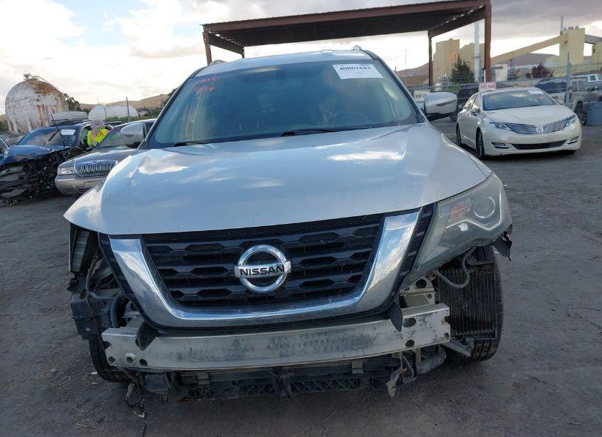 Photo 13 of 2018 Nissan Pathfinder SV (VIN 5N1DR2MM0JC641922)