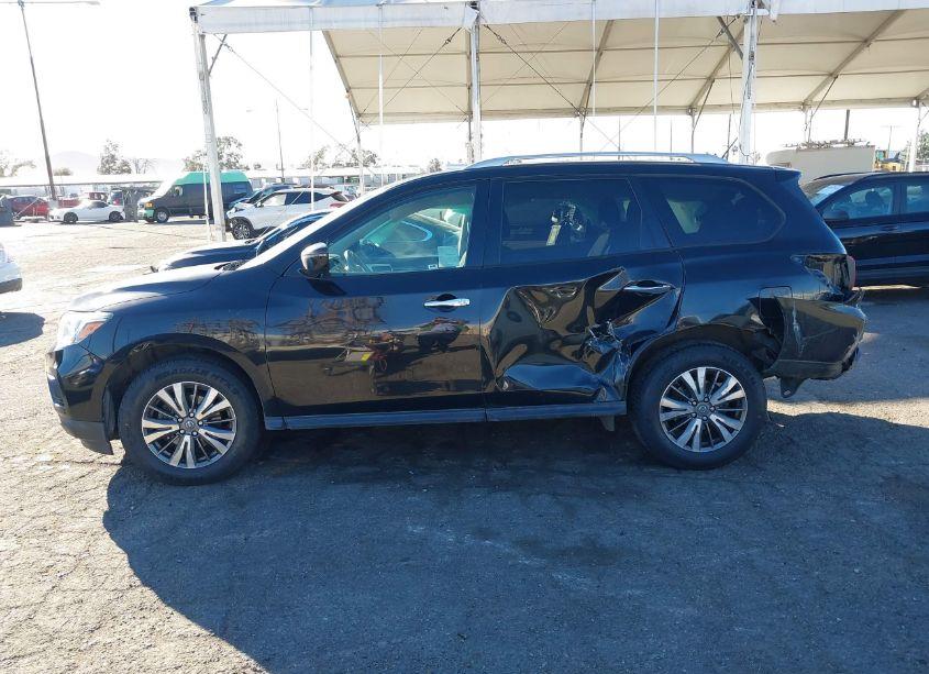 Photo 14 of 2018 Nissan Pathfinder SV (VIN 5N1DR2MM0JC651673)