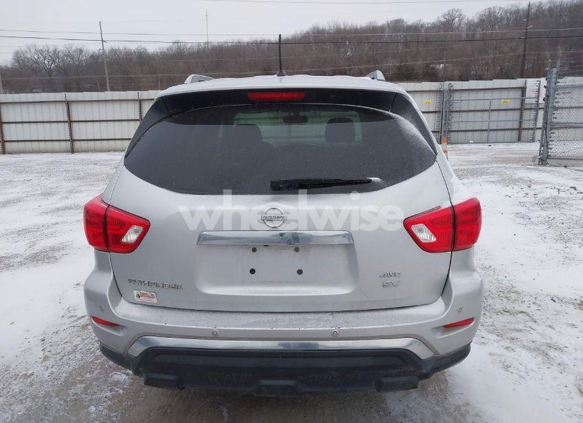 Photo 17 of 2018 Nissan Pathfinder SV (VIN 5N1DR2MM0JC654167)
