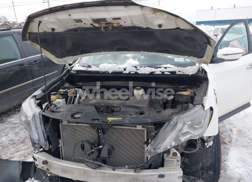 Photo 10 of 2018 Nissan Pathfinder SV (VIN 5N1DR2MM0JC664987)